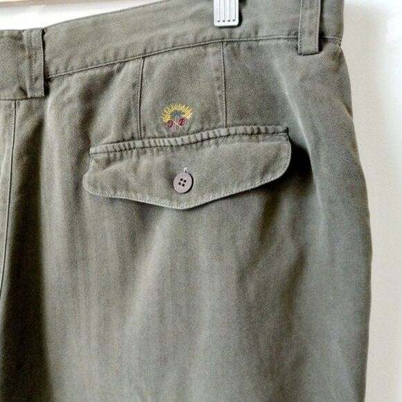 TOMMY BAHAMA Pleated Silk Shorts Resort Coastal Wear Olive in Mens sz: 40 - Picture 4 of 6